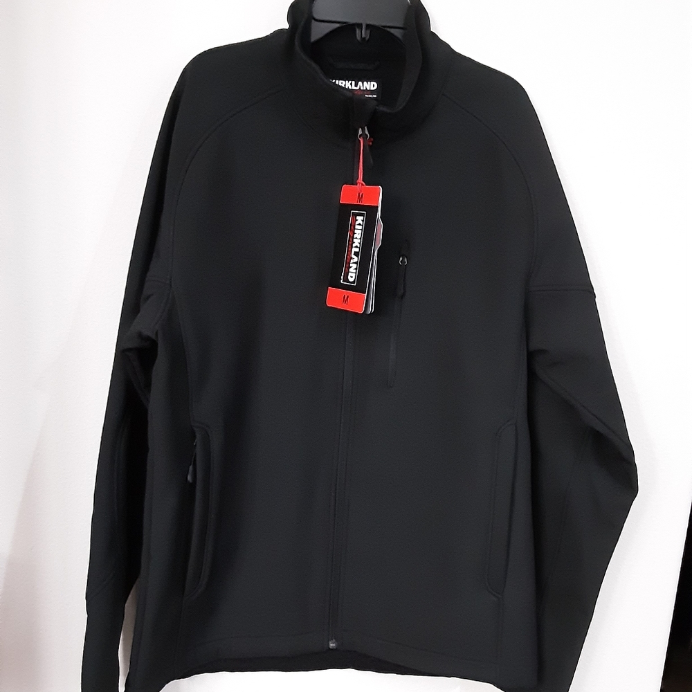 Kirkland Men's 4 way stretch soft shell jacket